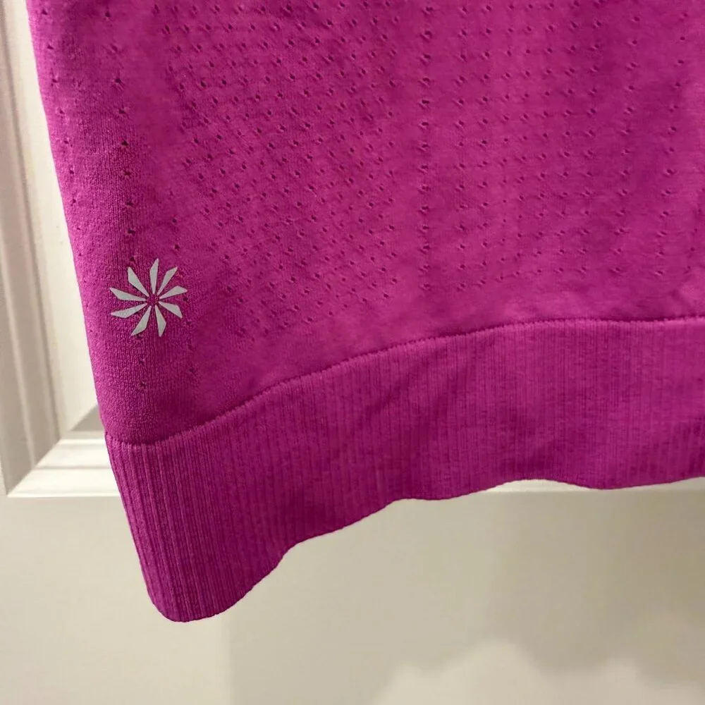 Athleta M Purple Perforated Mesh Athletic Tee Breathable Short Sleeve - Picture 7 of 7